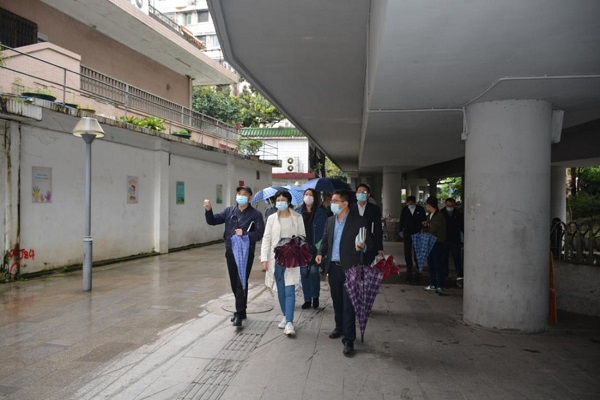 区政协视察2.jpg