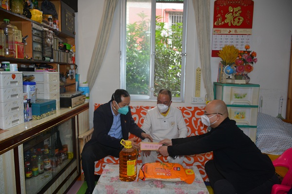 陈复军慰问.JPG